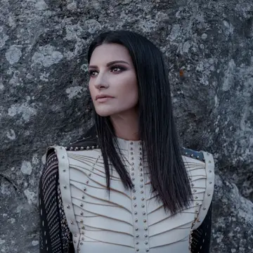 کاور Laura Pausini