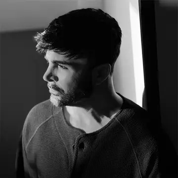 کاور Amiryar