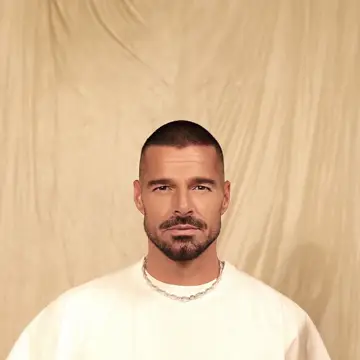 کاور Ricky Martin