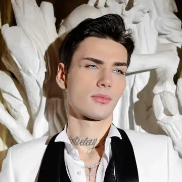 کاور XOLIDAYBOY