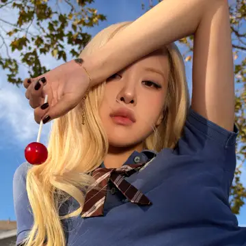 کاور ROSÉ