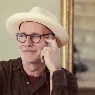 کاور Ludovico Einaudi