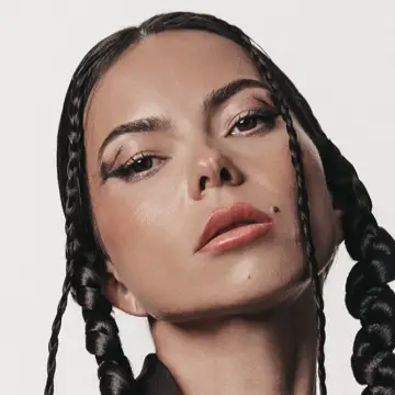 کاور INNA