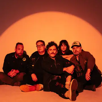 کاور The Strumbellas