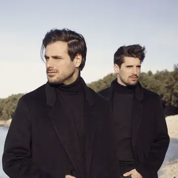 کاور 2CELLOS