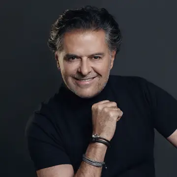 کاور Ragheb Alama