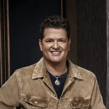 کاور Carlos Vives