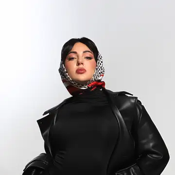 کاور VITA CHIKOVANI