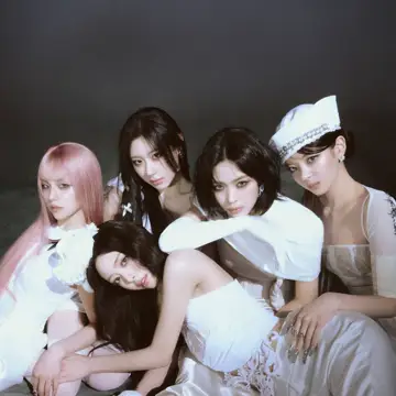 کاور ITZY