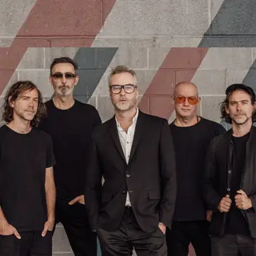 کاور The National