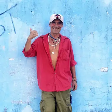 کاور Manu Chao