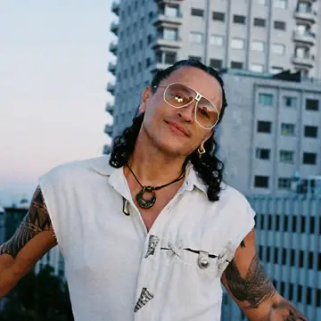 کاور Elvis Crespo
