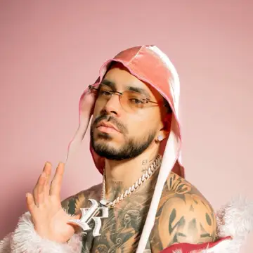 کاور Ryan Castro