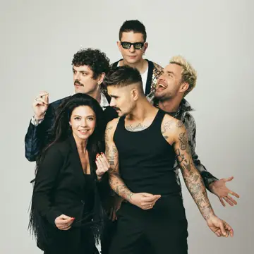کاور The Hatters
