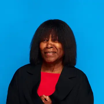 کاور Joan Armatrading