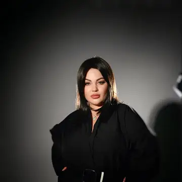 کاور MIROLYBOVA