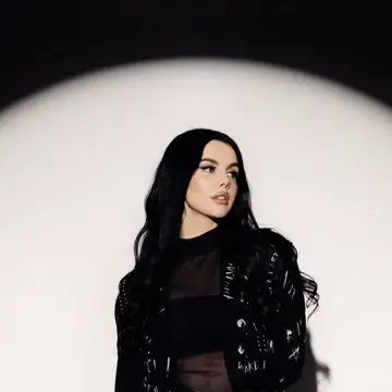 کاور Liza Evans