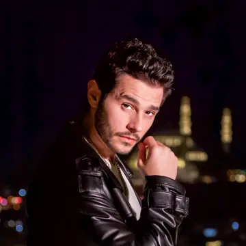 کاور Cem Belevi