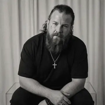 کاور Noah Nine